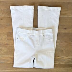 Spanx Flare Jeans Stretch Pull On Shaping Pants White Womens Size Medium
